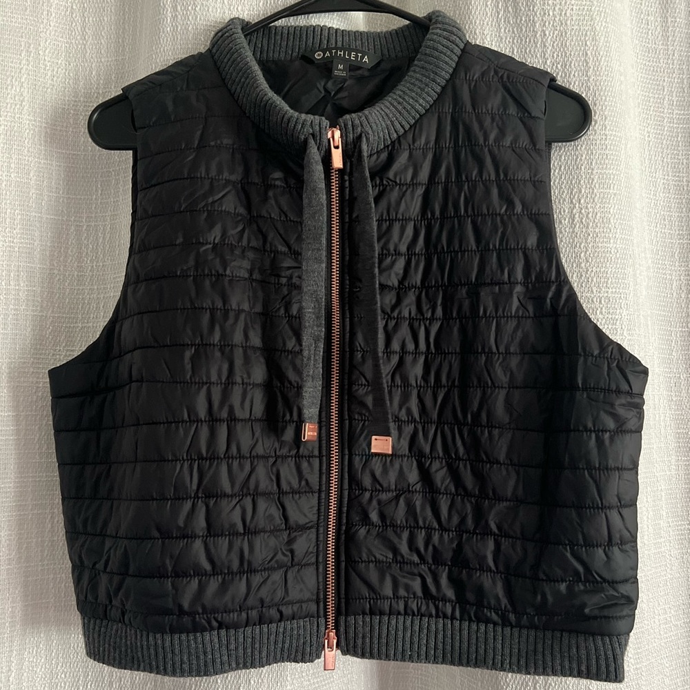 Athleta Tioga Black Primaloft Quilted Crop Vest-Women. Color: Black Size: M